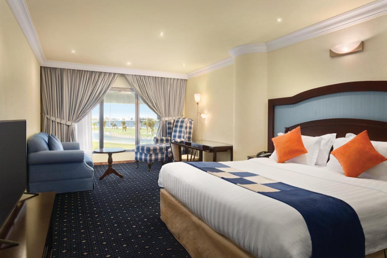 Howard Johnson Dammam Hotel Екстер'єр фото