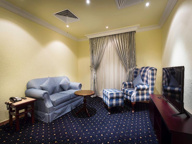 Howard Johnson Dammam Hotel Екстер'єр фото